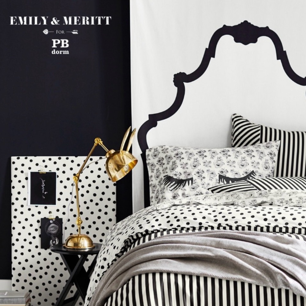 Pottery Barn Teen Petite Roses w/Eyelash Pillowcases Full Sheet Set -Black/White